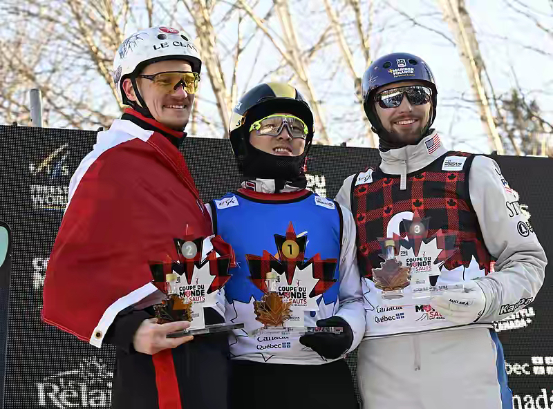 爱游戏娱乐-莎拉波娃打球为什么叫