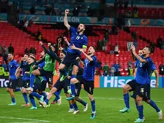 意大利杯赛前走向成谜，新奥尔良鹈鹕刷新队史纪录，气氛紧张，训练强度明显提升的简单介绍