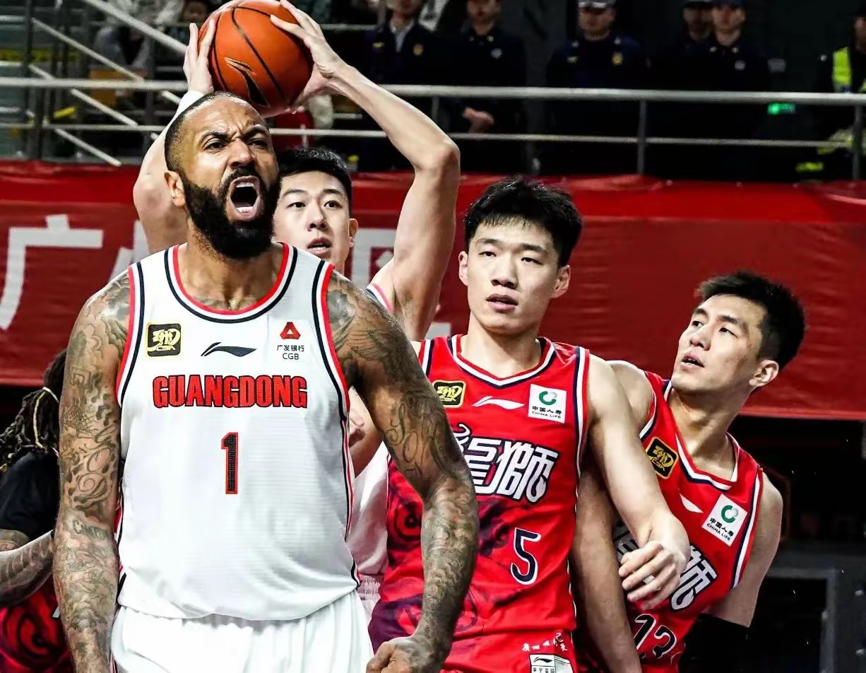 爱游戏娱乐-CBA常规赛赛程吃紧，克里夫兰骑士今晨止住颓势，气氛紧张，医务组通报恢复的简单介绍